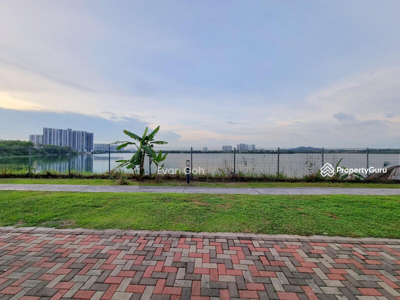 For Sale - The Lake Residence