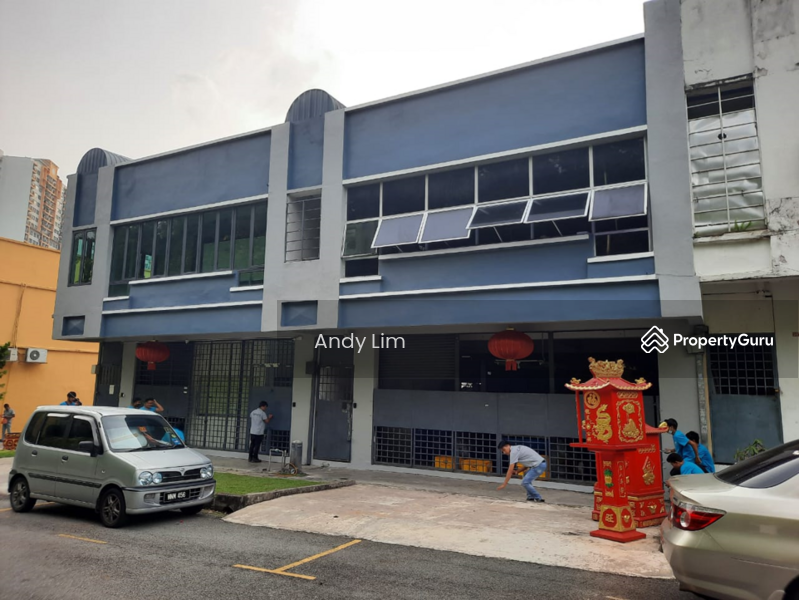 Untuk Dijual - Ara DAMANSARA, Petaling Jaya 1.5 Storey Link Factory For Sale