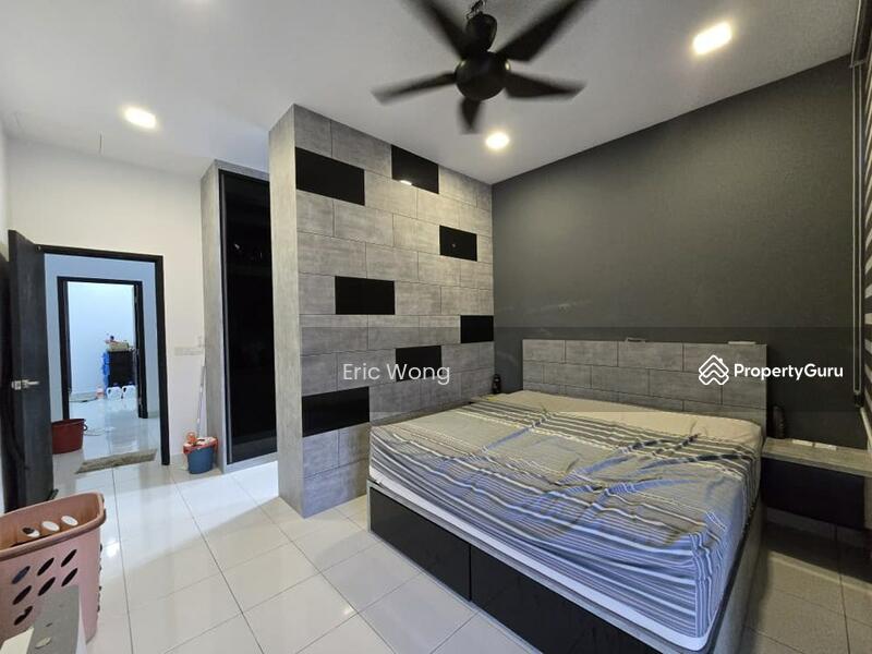 Untuk Dijual - Meridin East