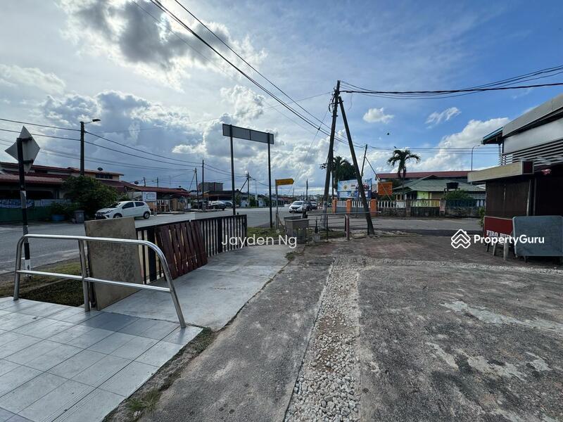 For Sale - Tampoi Tampoi Tampois