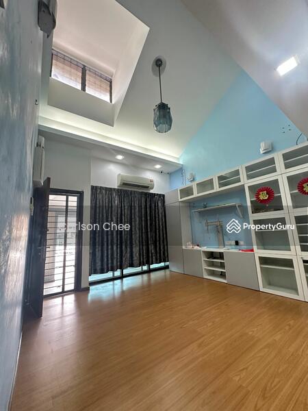 Untuk Dijual - 1.5-storey Terraced House at Usj 2