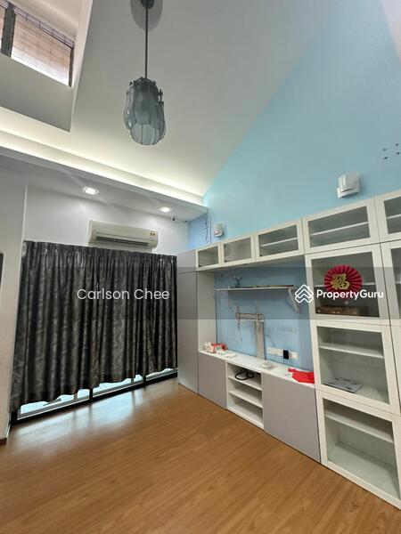 Untuk Dijual - 1.5-storey Terraced House at Usj 2
