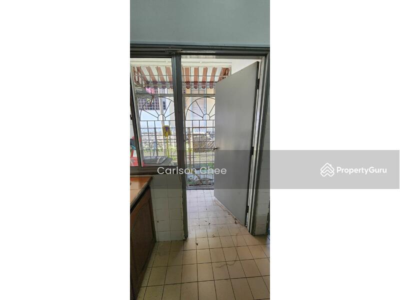 Untuk Dijual - 2-storey Terrace House at Usj 13