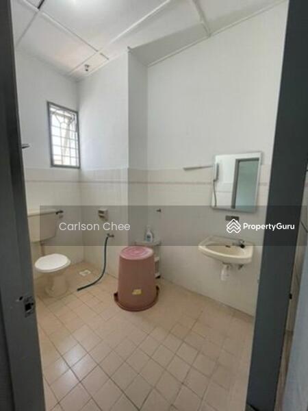 Untuk Dijual - 2-storey Terrace House at Usj 13