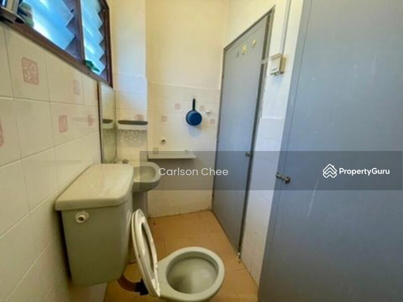 Untuk Dijual - 2-storey Terrace House at Usj 13
