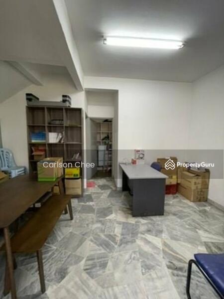 Untuk Dijual - 2-storey Terrace House at Usj 13
