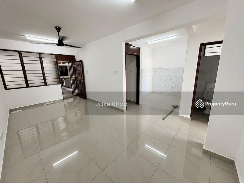 For Sale - Turquoise Apartment