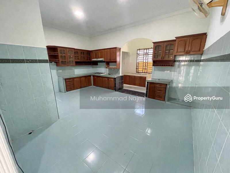 Untuk Dijual - Kampung Balai Besar