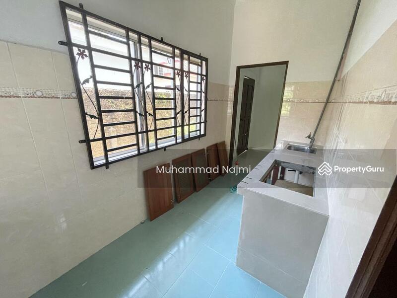 Untuk Dijual - Kampung Balai Besar