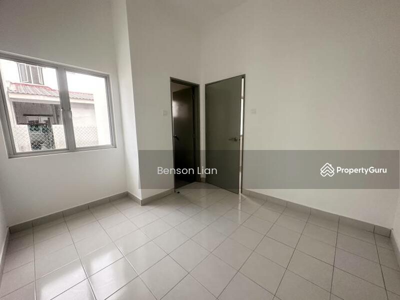 Untuk Dijual - Halya @ Daunan Worldwide