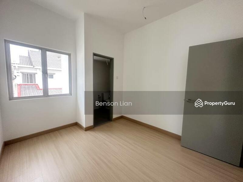 Untuk Dijual - Halya @ Daunan Worldwide