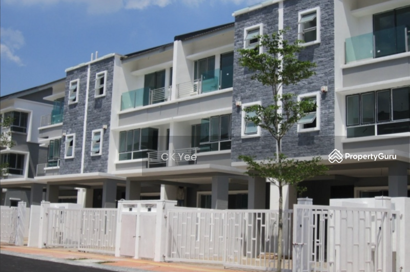 For Sale - 3-storey Terraced House at Seri Jalil