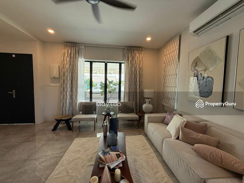 For Sale - Terraced House at Taman Shatin