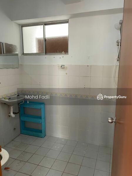 Untuk Dijual - Sri Pelangi