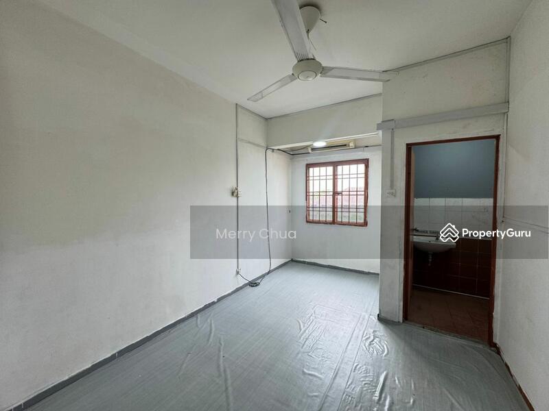 For Rent - Putri Ria