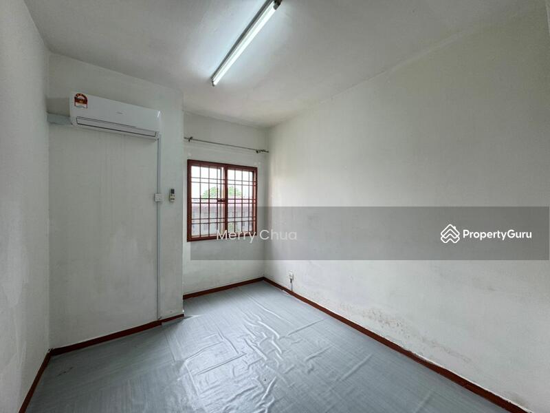 For Rent - Putri Ria