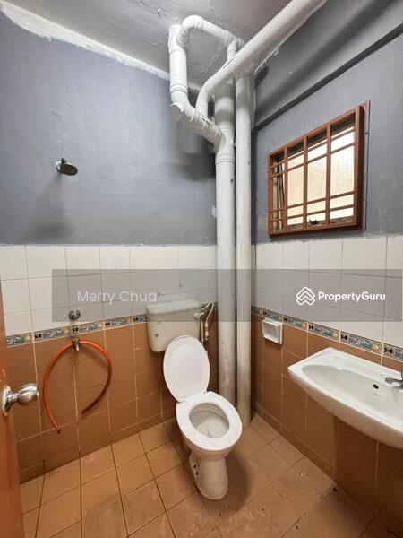 For Rent - Putri Ria
