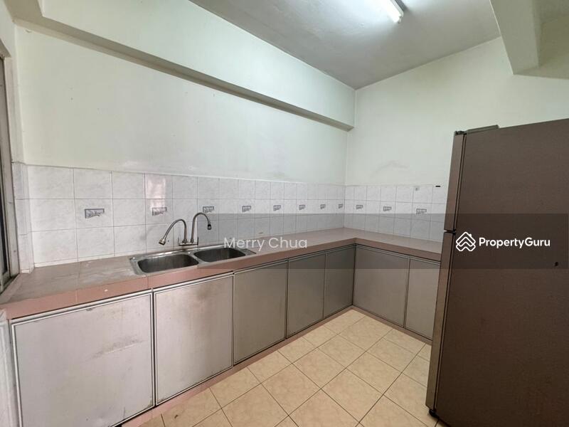 For Rent - Putri Ria