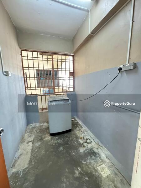 For Rent - Putri Ria