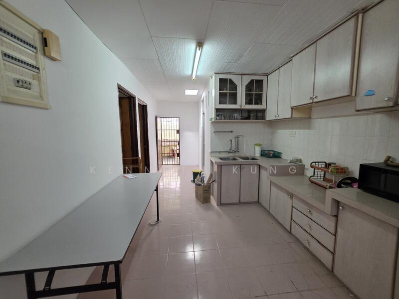 Untuk Dijual - Jalan Chong Lye Hock Single Storey Semi D Tanjung Tokong