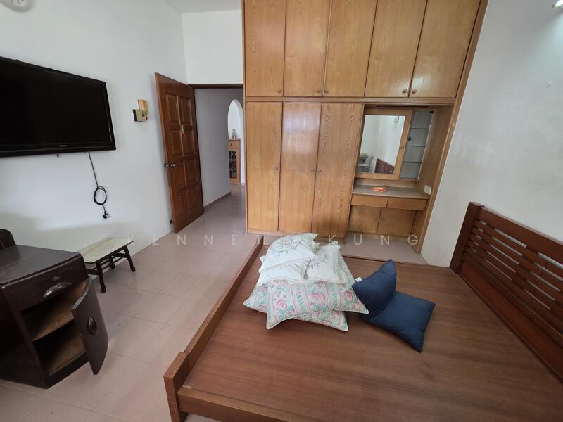 Untuk Dijual - Jalan Chong Lye Hock Single Storey Semi D Tanjung Tokong