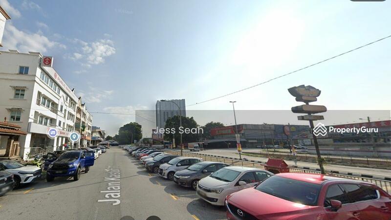 For Rent - ⭐Ground floor⭐ 9,000sf + 4,000 extra land with concrete⭐ Next to Jaecoo & GMW⭐ Batu 11 ⭐