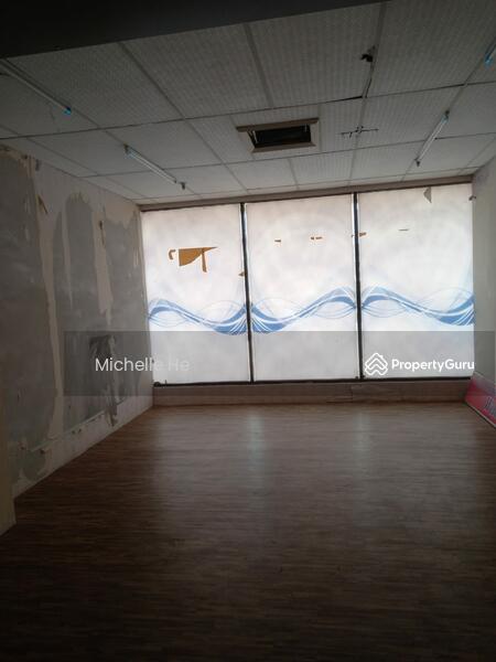 For Rent - Holiday Plaza/ Shop/ For Rent