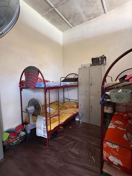 Semi-Detached House for Rent in Kampung Ungku Mohsin (Johor Bahru) - Cora Loh - Bedroom - PropertyGuru.com.my