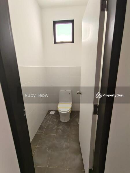 For Rent - Eco Botanic Phase 2 – New 3 Storey Shop Lot for Rent
