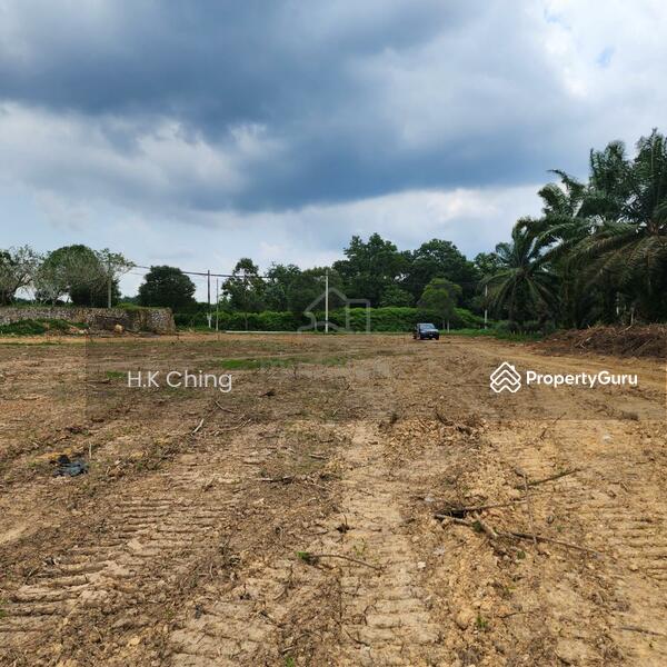 For Sale - 13 Acres Freehold main road Industrial Land Jalan Muar-Tangkak Johor