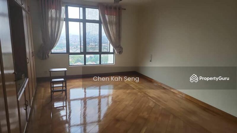For Rent - Maxwell Towers