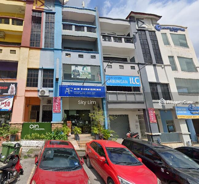 For Sale - Saujana Impian Kajang @ 4 Storey Shoplot For Sale