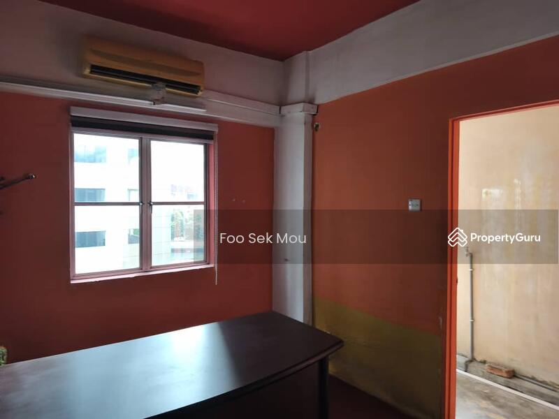 For Rent - Diamond Square