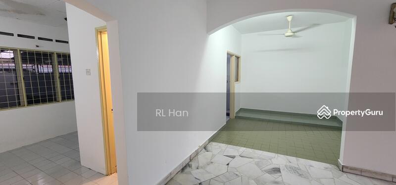 For Sale - 2-storey Terrace House at SS19