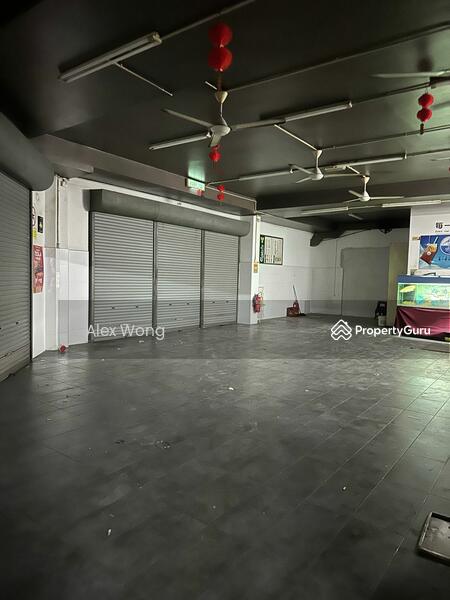 For Rent - GROUND FLOOR SHOPLOT FOR RENT AT FARLIM FACING MAIN ROAD
