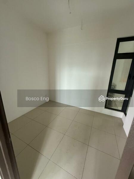 For Rent - Molek Pulai