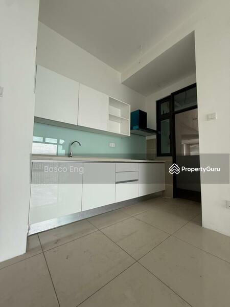 For Rent - Molek Pulai