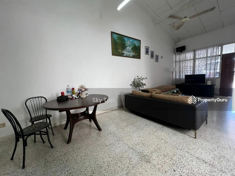 For Sale - Terraced House at Taman Pelangi