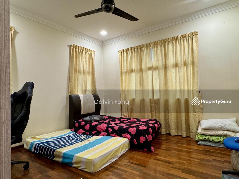 2nd floor 2nd bedroom