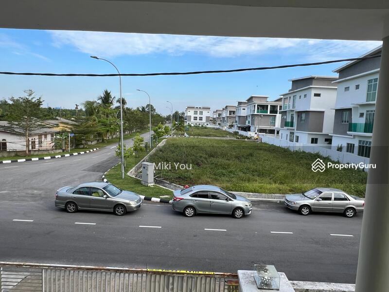 For Sale - Semi-Detached House at Sungai Manggis