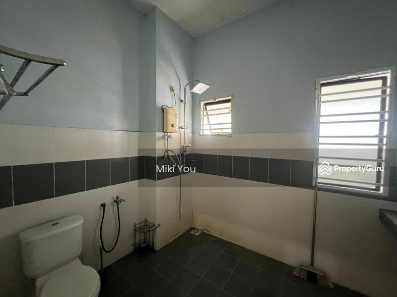 For Sale - Semi-Detached House at Sungai Manggis