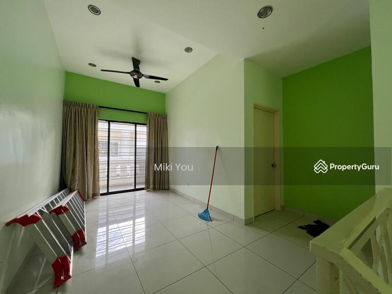 For Sale - Semi-Detached House at Sungai Manggis