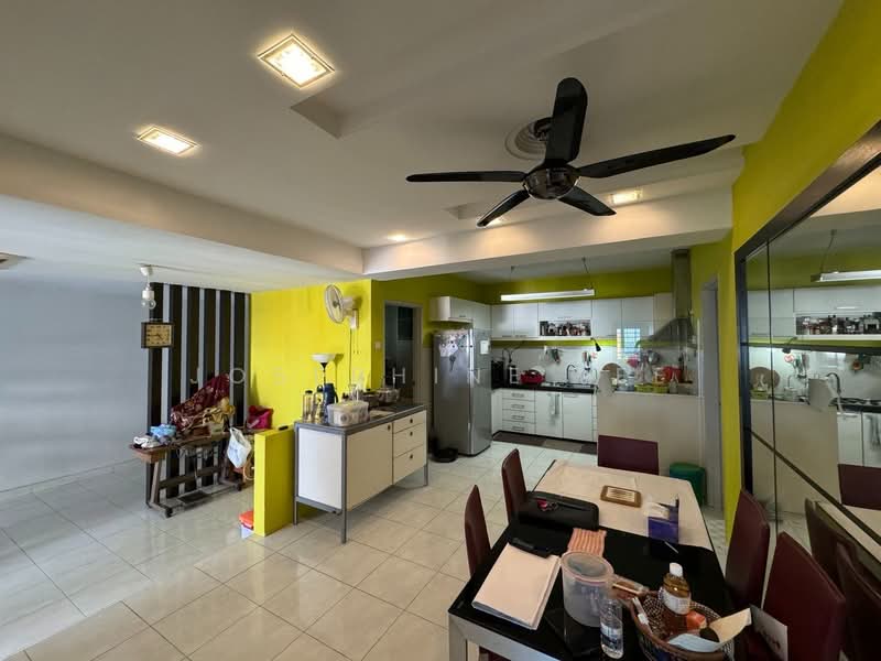 Condominium for Sale at Sterling - Josephine Lee - Living Room - PropertyGuru.com.my