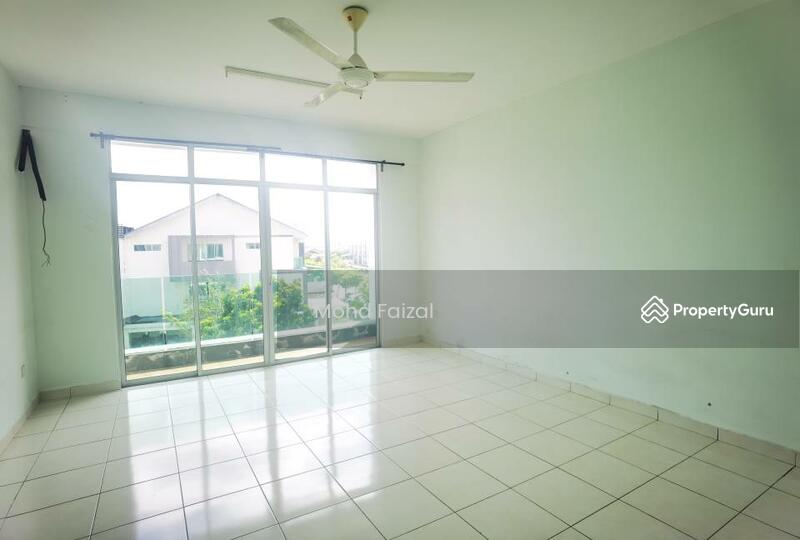 Untuk Dijual - 3 Storey Terrace House Seksyen 7 Bangi Avenue Kajang