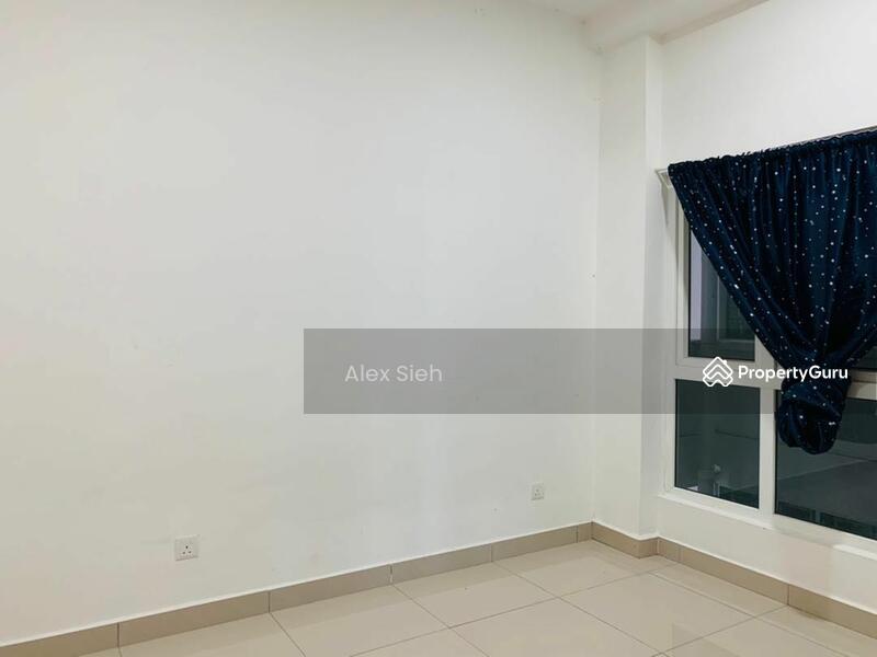 For Sale - Seasons Amara Larkin