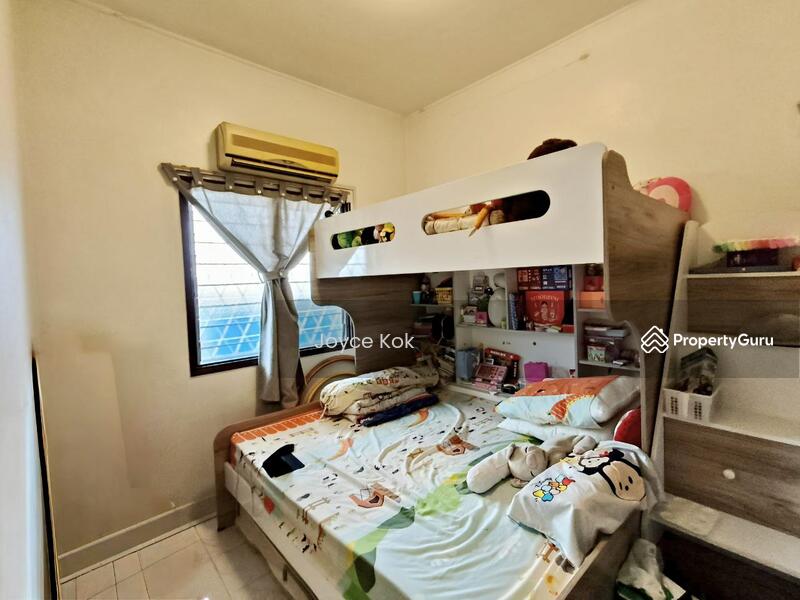 Downstairs Room 2