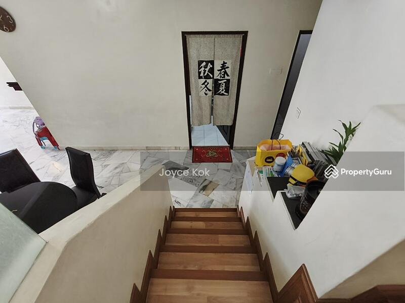 Normal Staircase instead of spiral - with laminate