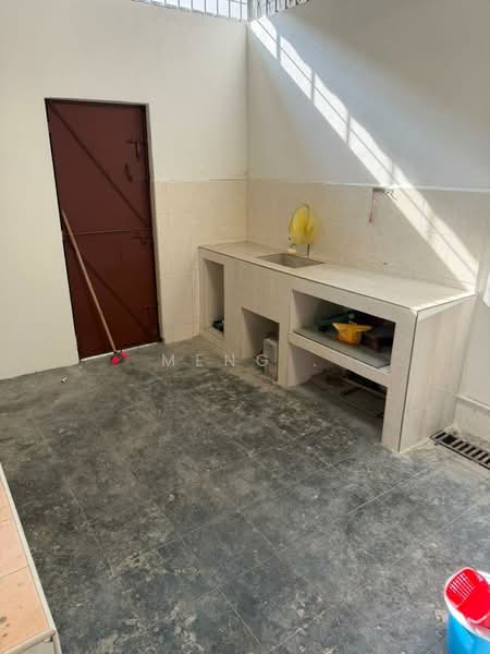 Rumah Teres 2-Tingkat untuk Disewa di Pulau Tikus (George Town) - Meng . - Kitchen - PropertyGuru.com.my