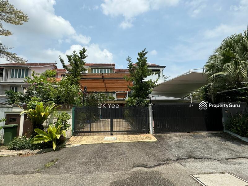 For Sale - 3-storey Terraced House at Taman Esplanad