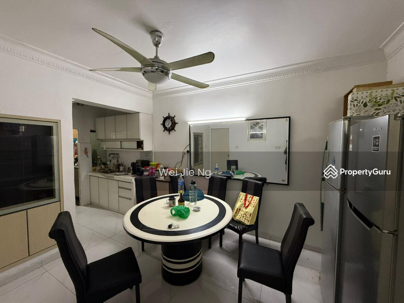 Untuk Dijual - Semi-Detached House at Taman Permai Jaya